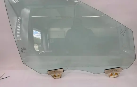 Jeep Grand Cherokee Front door window glass four-door 43R001934
