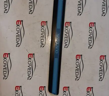 Volvo XC60 Front sill trim cover 31349002