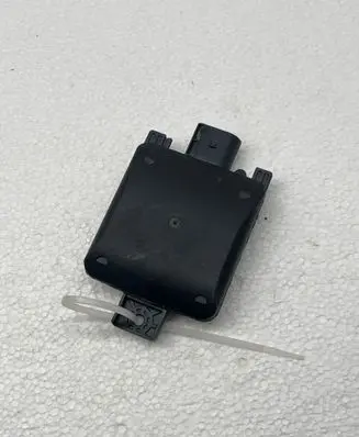 Volkswagen Golf VII Distronic sensor radar 2Q0907686K