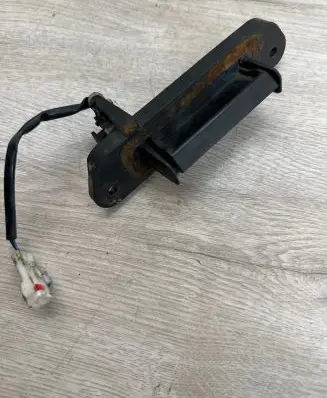 Mitsubishi Grandis Tailgate/boot open switch button 