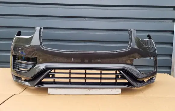 Volvo XC90 Front bumper 31690641