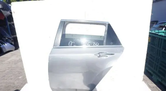 Honda Accord X Rear door