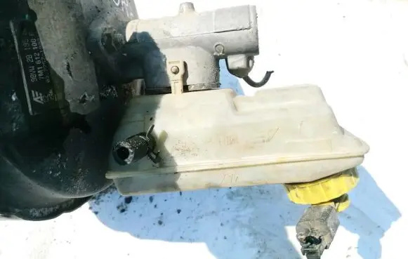 Ford Galaxy Master brake cylinder