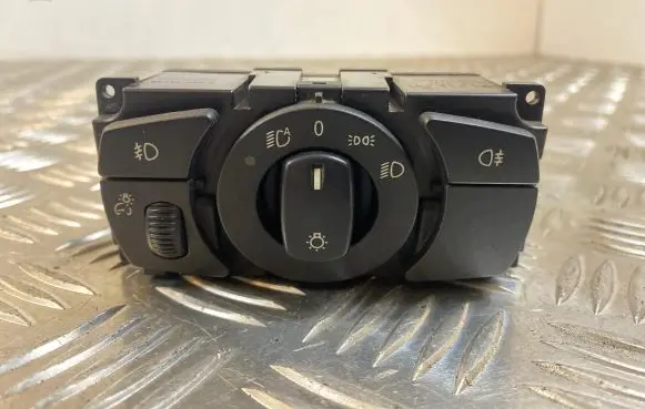 BMW 5 E60 E61 Light switch 6925287 004041169500 33290401