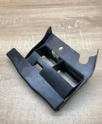 Mercedes-Benz E W212 Radiator mount bracket A2128850236