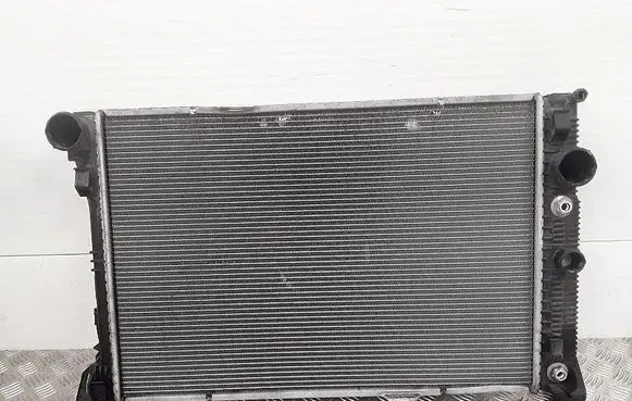 Coolant radiator