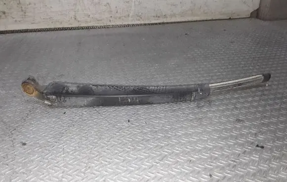 Volkswagen Polo IV 9N3 Rear wiper blade 