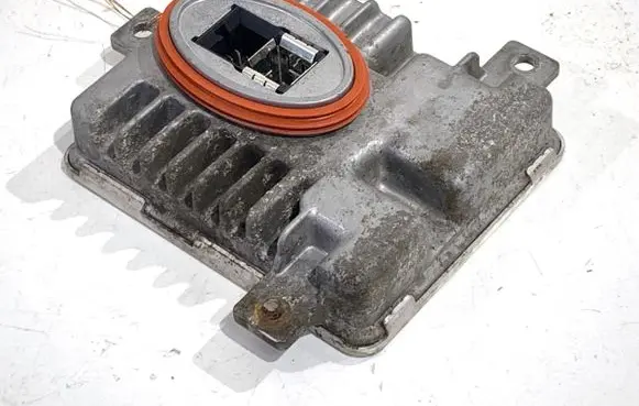 BMW 5 GT F07 Voltage converter/converter module 7237647