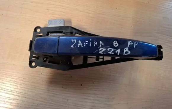 Opel Zafira B Front door exterior handle
