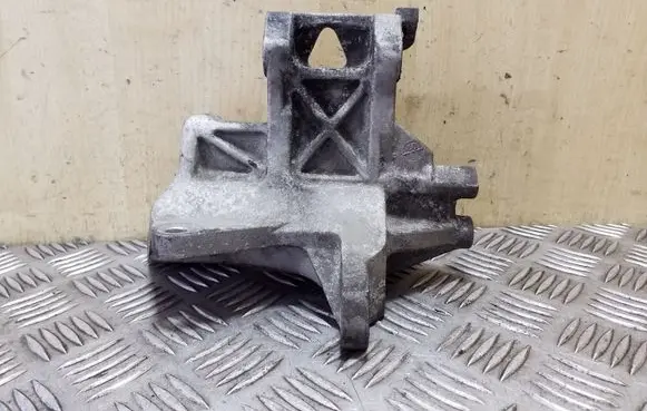 Generator/alternator bracket