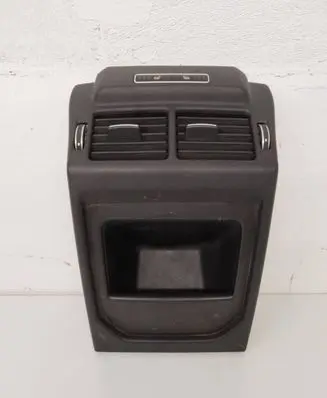 Rear air vent grill