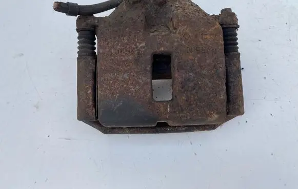 Nissan Primera Front brake caliper