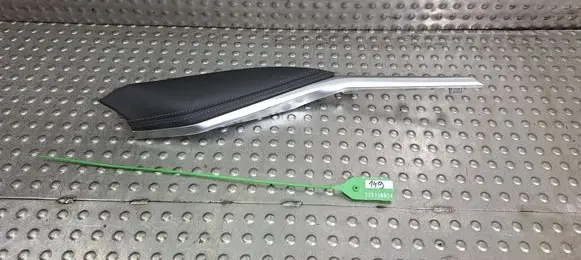 BMW M3 G80 (D)pillar trim (top) 9502525