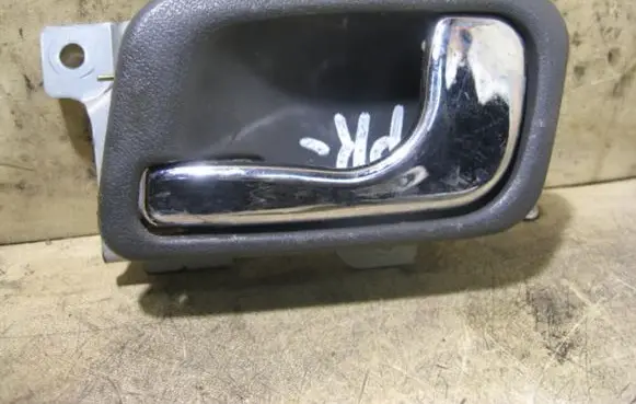 Mitsubishi Pajero Sport I Rear door interior handle NURODYKITEKURIPUSE