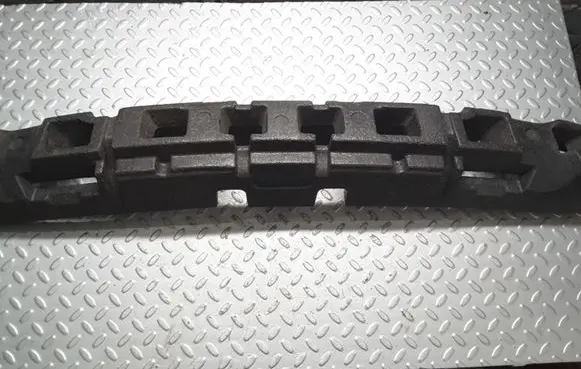 Front bumper foam support bar
