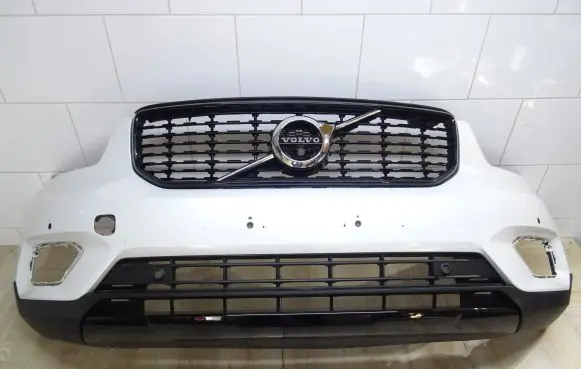 Volvo XC40 Front bumper 31449359