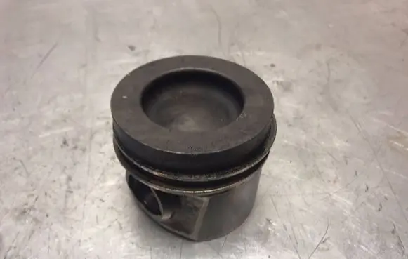 Man TGE 1gen Piston 81L115
