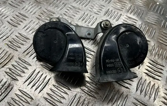 Subaru Outback Horn signal 86012AG050 177808 86012AG040