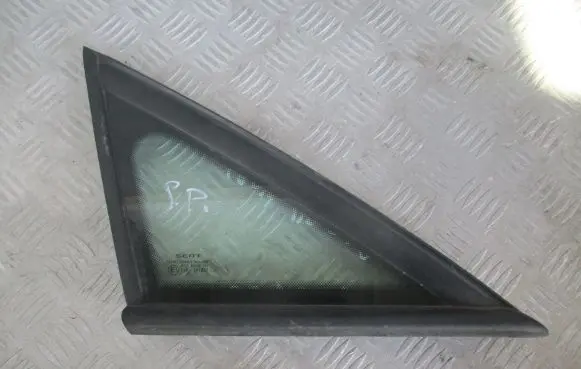 Seat Altea Front triangle window/glass 