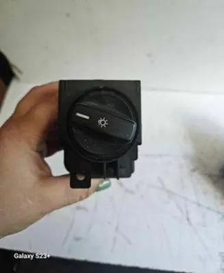 Mercedes-Benz B W245 Light switch 1695451304 0147098 32220301