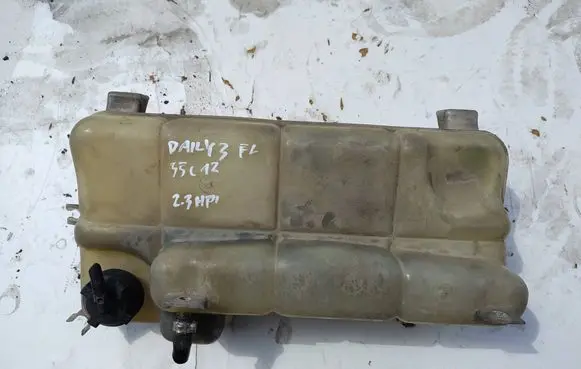 Iveco Daily 35.8 - 9 Coolant expansion tank/reservoir