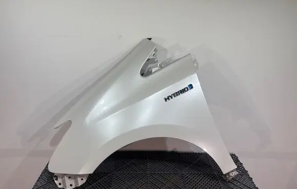 Toyota Prius+ (ZVW40) Fender 