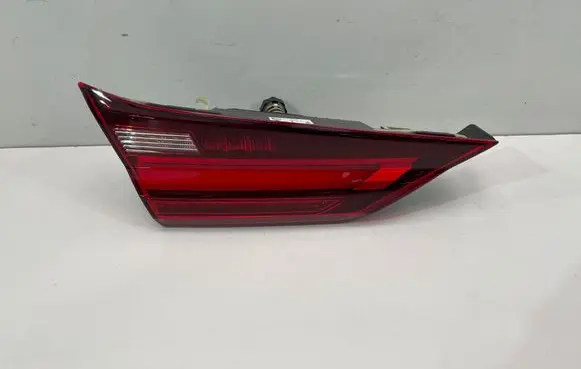 BMW 1 F40 Tailgate rear/tail lights 7450651