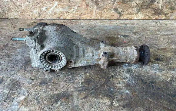 Subaru Legacy Rear differential 581222 6XB