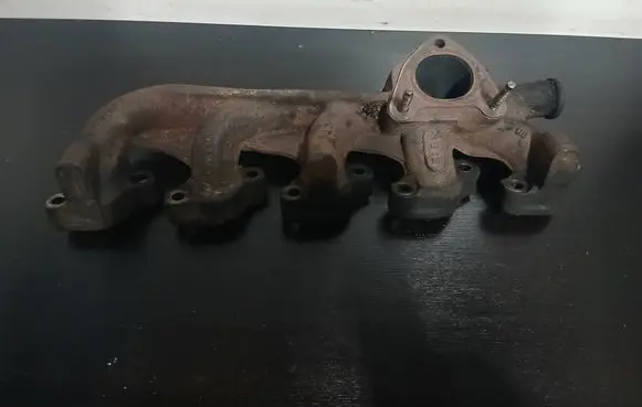 Volvo V70 Exhaust manifold 30631797