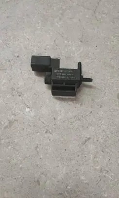 Audi A4 S4 B6 8E 8H Turbo solenoid valve 037906283C