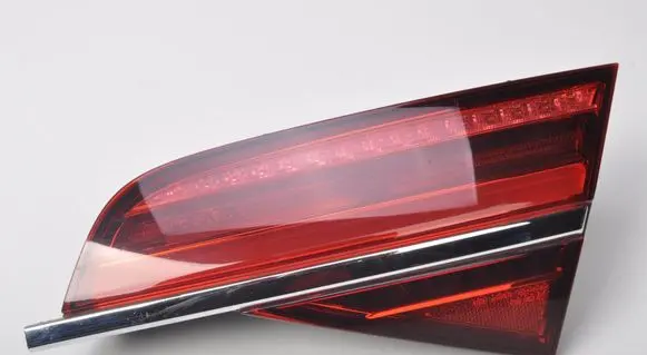 Audi A8 S8 D4 4H Tailgate rear/tail lights 4H0945094K
