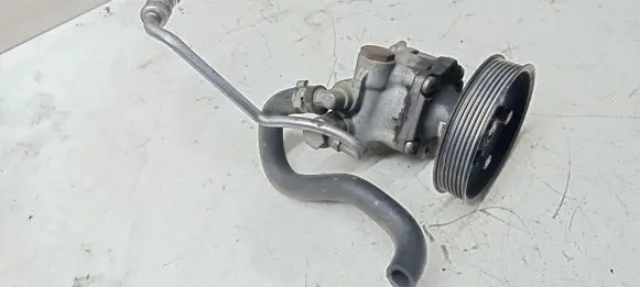 BMW 3 E90 E91 Power steering pump 