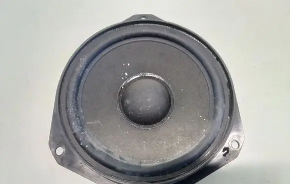 Opel Zafira B Front door speaker