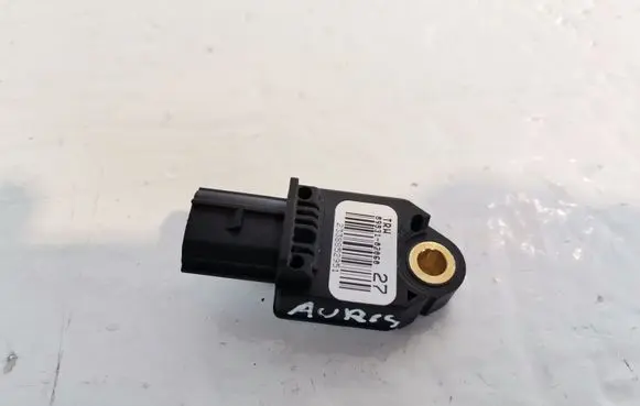 Toyota Auris 150 Airbag deployment crash/impact sensor 8983102060