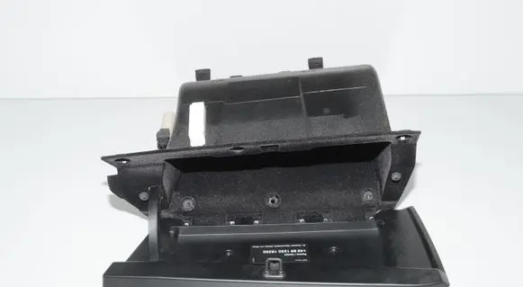 BMW i3 Glove box 9283011 9326043 9283007