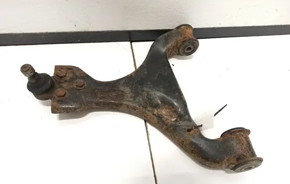 Mercedes-Benz Vito Viano W639 Front lower control arm/wishbone A6393300510