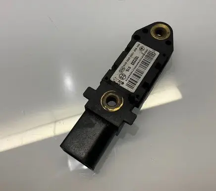 Mercedes-Benz E W211 Airbag deployment crash/impact sensor 0028201326 A0028201326