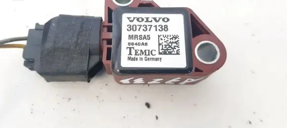 Volvo V50 Airbag deployment crash/impact sensor 30737138 8840a6