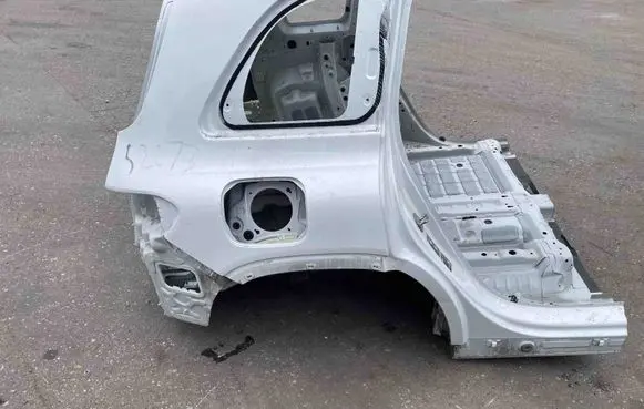 Mercedes-Benz EQB Rear quarter panel 