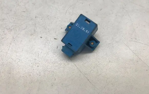 BMW 5 E34 Airbag deployment crash/impact sensor 1388224
