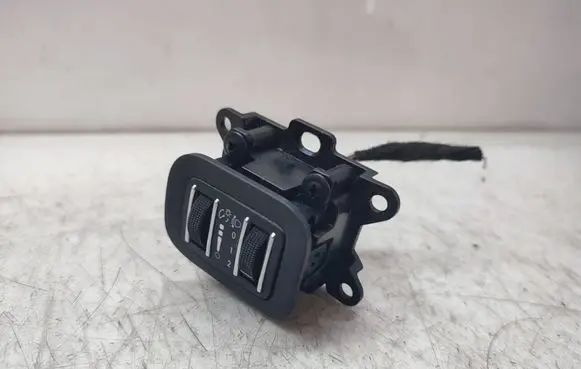 Fiat Freemont Headlight level height control switch