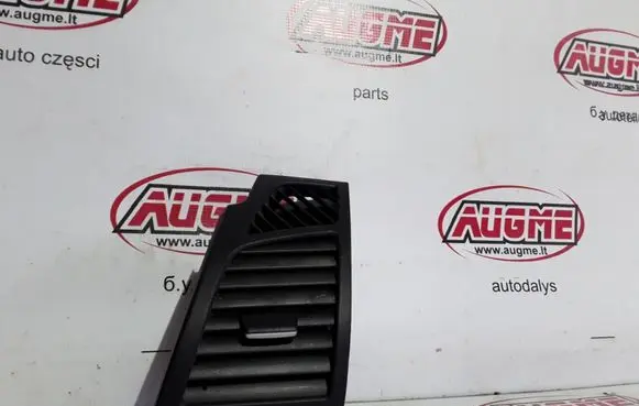BMW 1 E81 E87 Dashboard side air vent grill/cover trim 51607059187