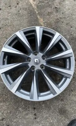 R19 alloy rim