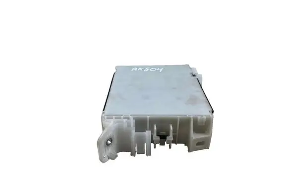 Toyota Yaris XP210 Central body control module 892210DA80