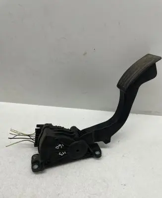 Mazda 3 I Accelerator throttle pedal 4M519F836AH 6PV00864101