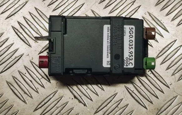 Volkswagen PASSAT B8 USB control unit 5G0035953C