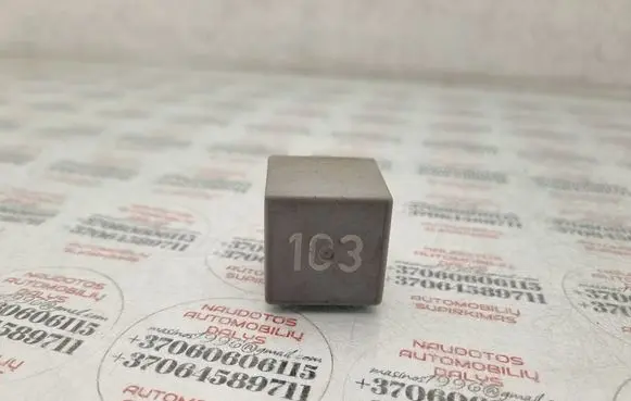 Audi A4 S4 B5 8D Other relay
