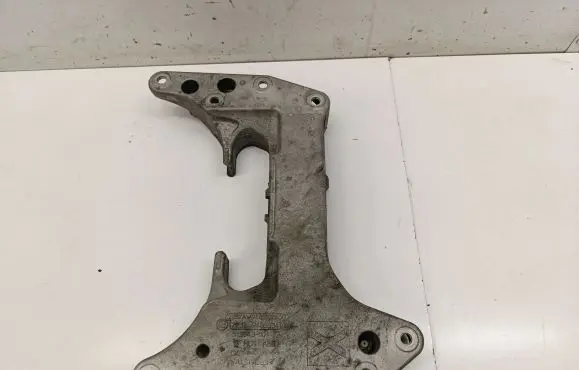 BMW 3 G20 G21 Gearbox mounting bracket 9485334