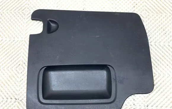 Renault Trafic III (X82) Trunk/boot side trim panel 91165792