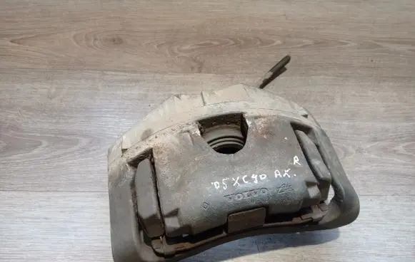 Volvo XC90 Front brake caliper 30636354